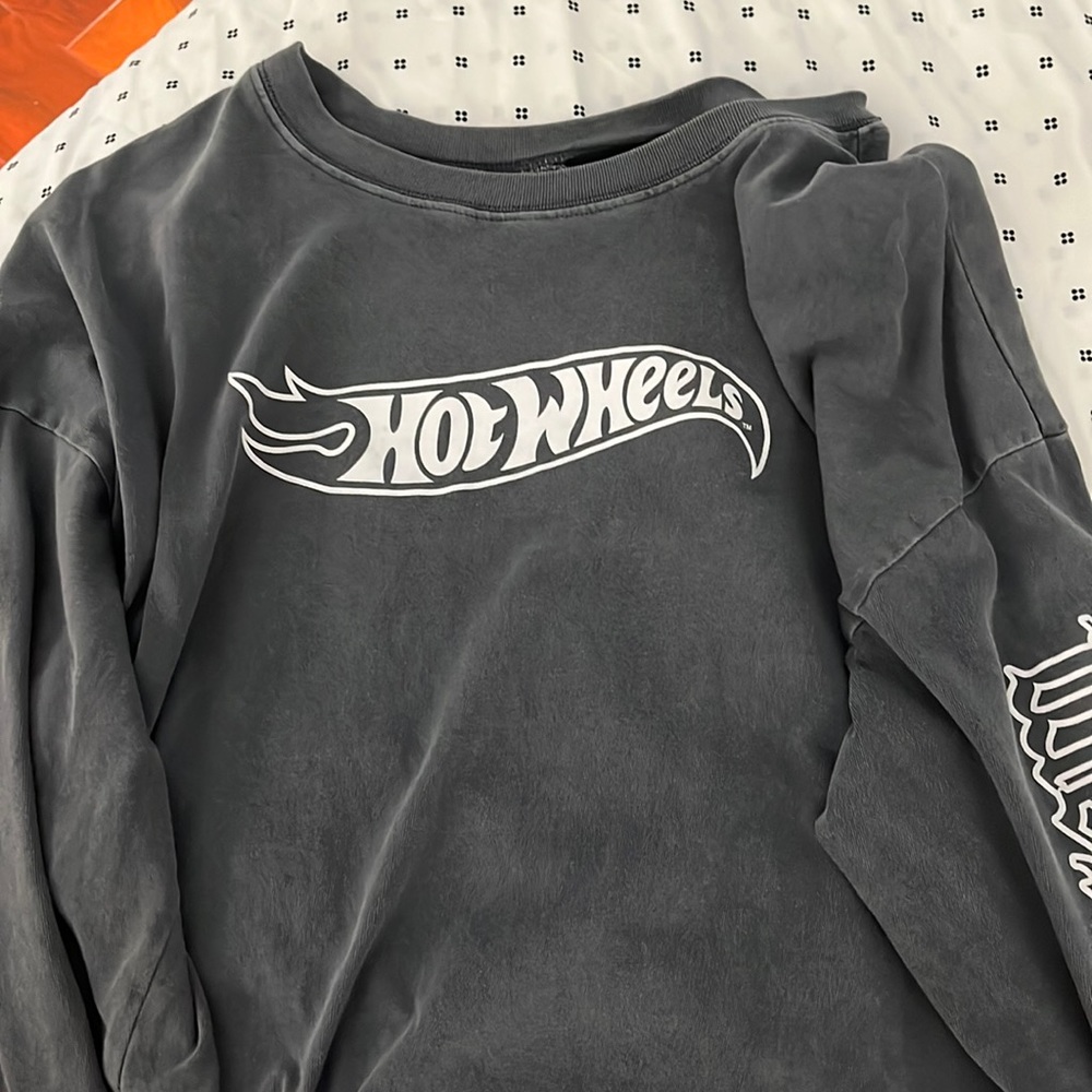 forever 21 hot wheels extra large shirt